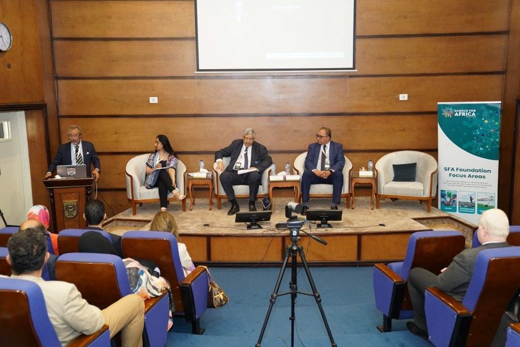 معهد التخطيط القومي يعقد ورشة عمل حول