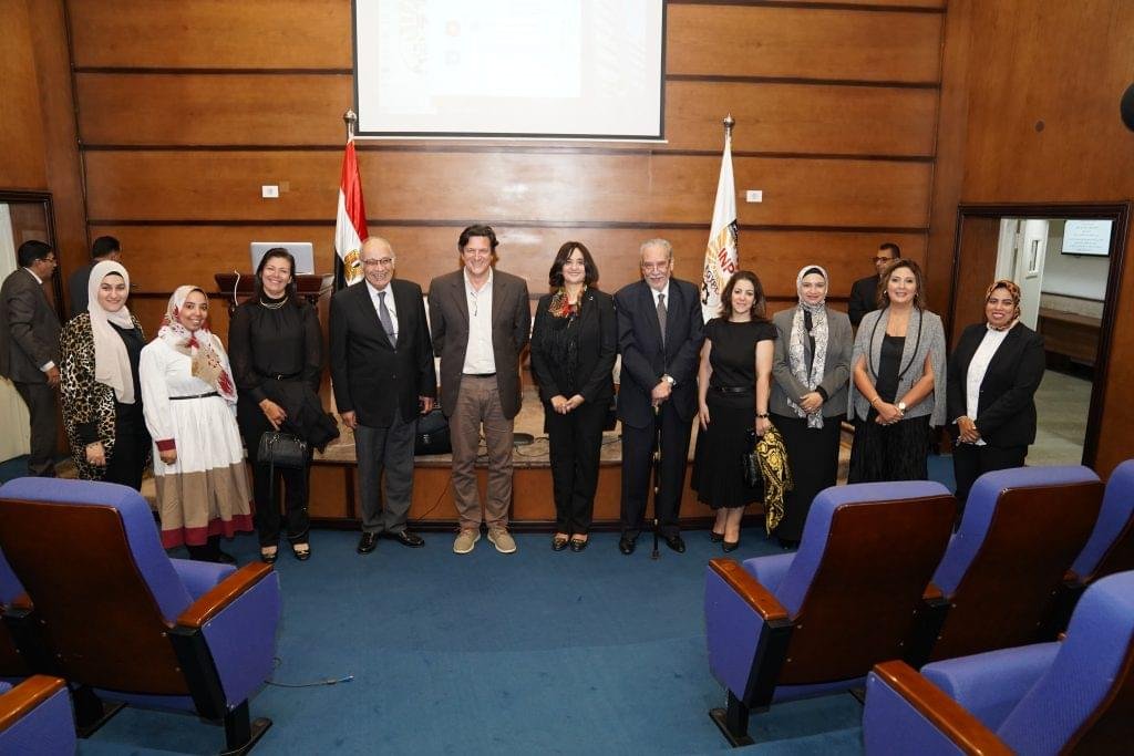 معهد التخطيط القومي يعقد محاضرة متميزة بعنوان: