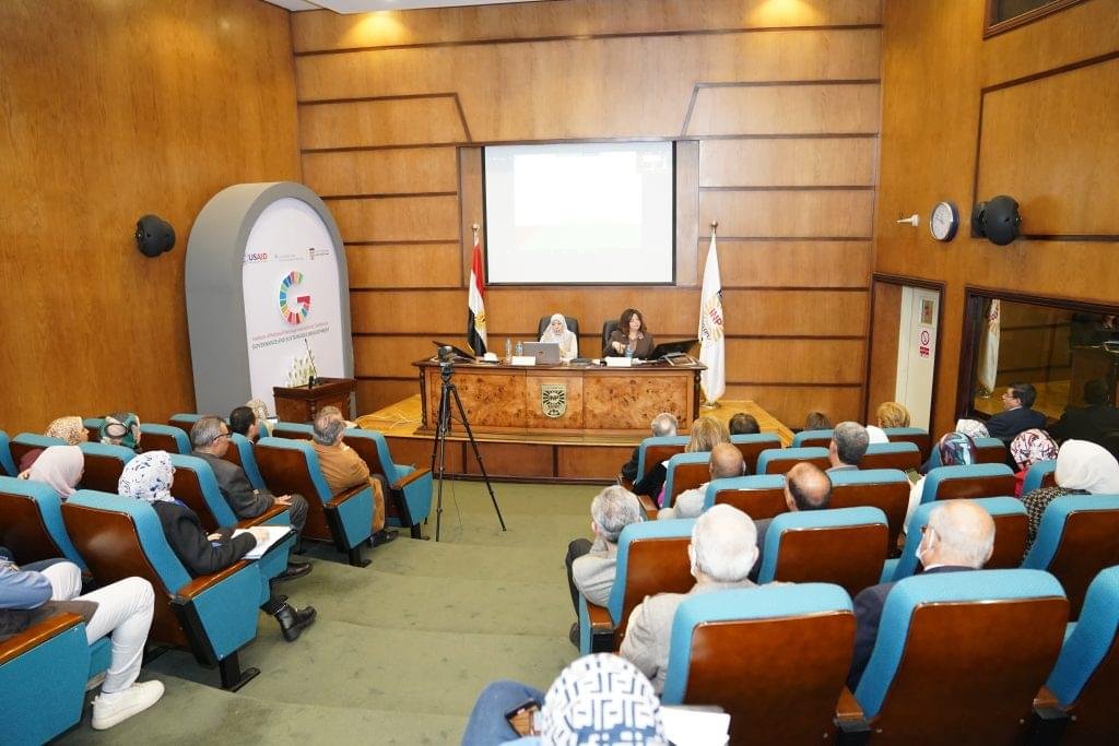 معهد التخطيط القومي يعقد رابع حلقات المتابعات العلمية حول تقرير